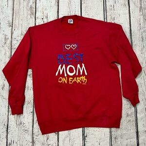 Vintage 1980s Best Mom On Earth 80s Red Crewneck Pullover Sweatshirt